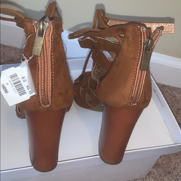 Cute Brown Strappy Booties - Picture 4 of 4